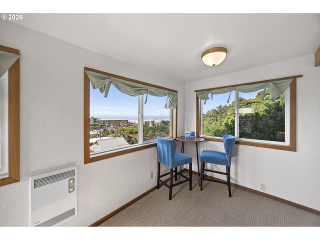 88426 2ND Ave, Florence, OR 97439