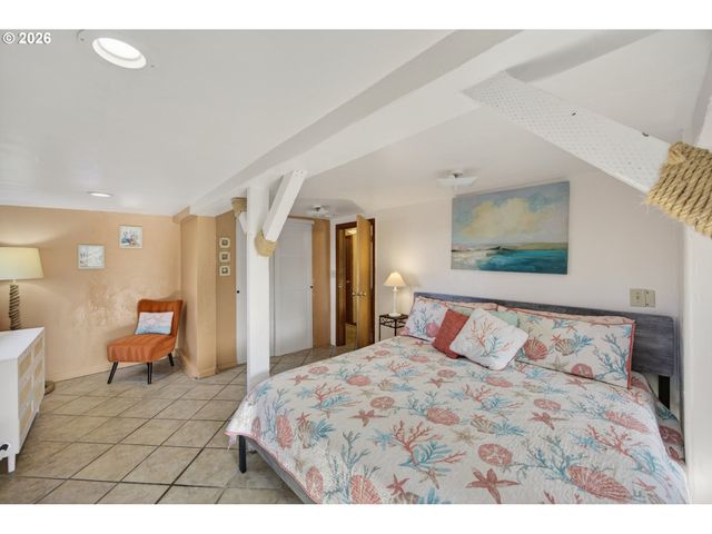 88426 2ND Ave, Florence, OR 97439