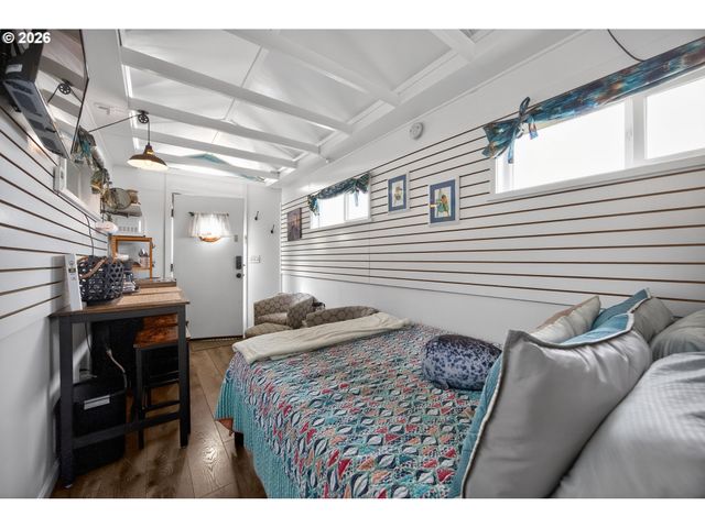 88426 2ND Ave, Florence, OR 97439