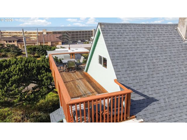 88426 2ND Ave, Florence, OR 97439