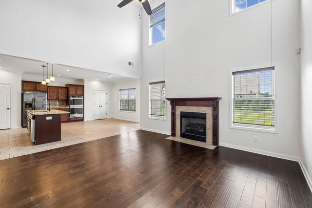 1434 Millet Dr, Clarksville, TN 37040