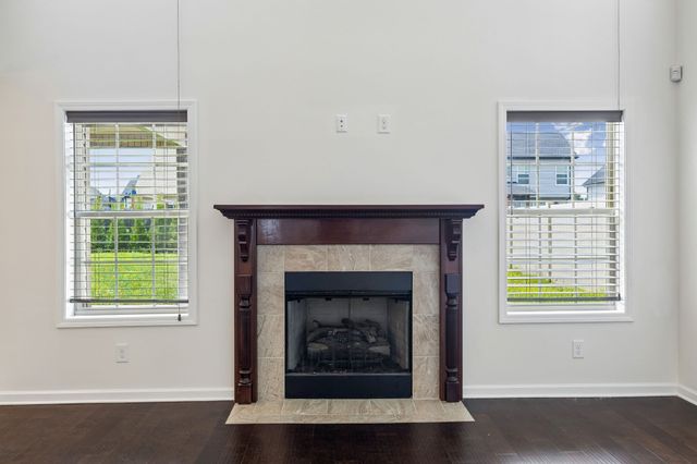 1434 Millet Dr, Clarksville, TN 37040