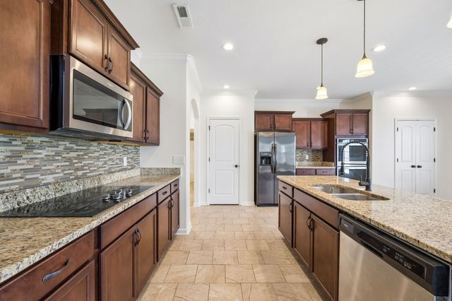 1434 Millet Dr, Clarksville, TN 37040