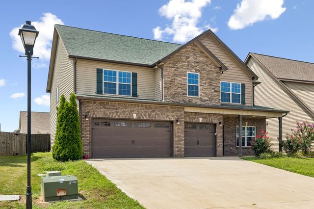 1434 Millet Dr, Clarksville, TN 37040