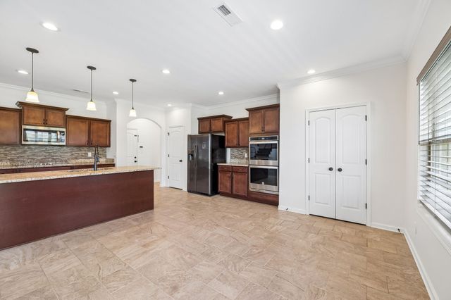 1434 Millet Dr, Clarksville, TN 37040