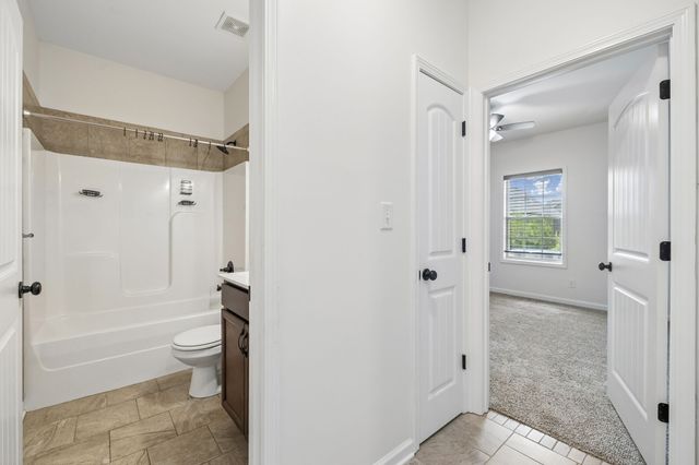 1434 Millet Dr, Clarksville, TN 37040