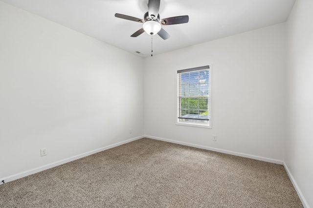 1434 Millet Dr, Clarksville, TN 37040