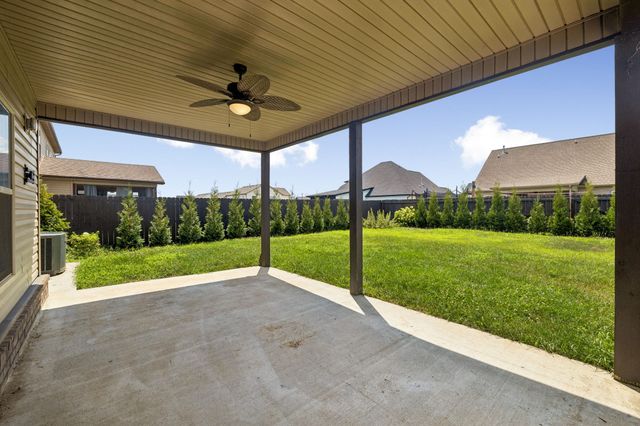 1434 Millet Dr, Clarksville, TN 37040