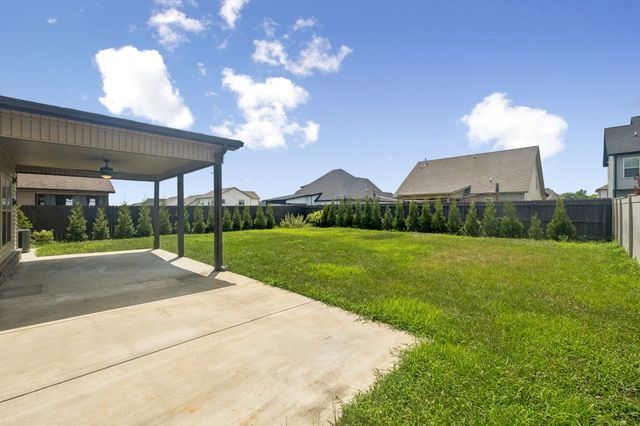 1434 Millet Dr, Clarksville, TN 37040
