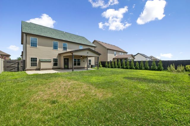 1434 Millet Dr, Clarksville, TN 37040