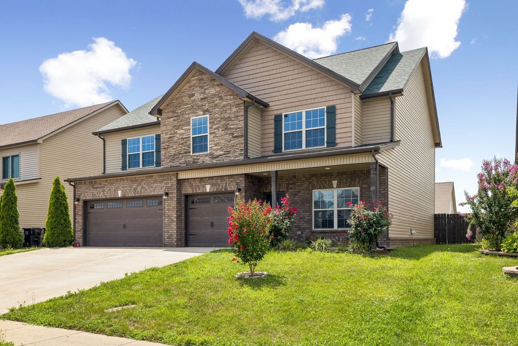 1434 Millet Dr, Clarksville, TN 37040
