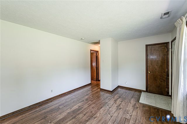 1905 Evanrude Ct, Sandston, VA 23150