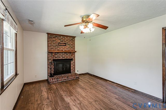 1905 Evanrude Ct, Sandston, VA 23150