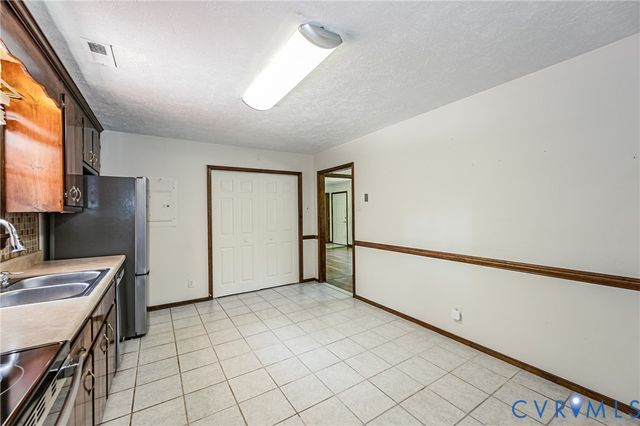 1905 Evanrude Ct, Sandston, VA 23150