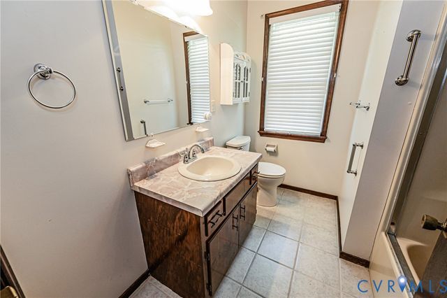 1905 Evanrude Ct, Sandston, VA 23150