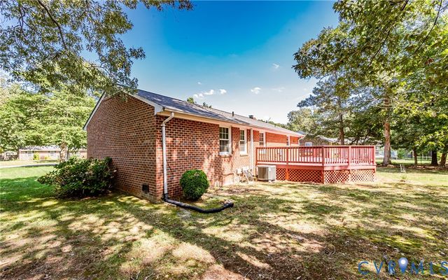 1905 Evanrude Ct, Sandston, VA 23150