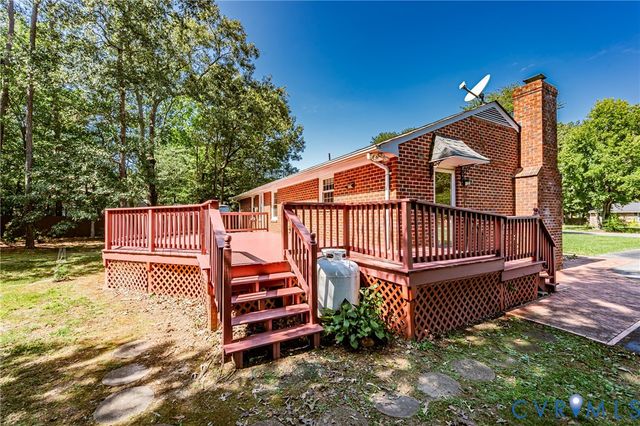 1905 Evanrude Ct, Sandston, VA 23150