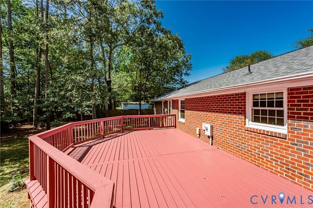 1905 Evanrude Ct, Sandston, VA 23150