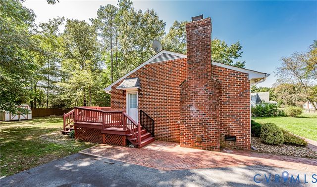 1905 Evanrude Ct, Sandston, VA 23150