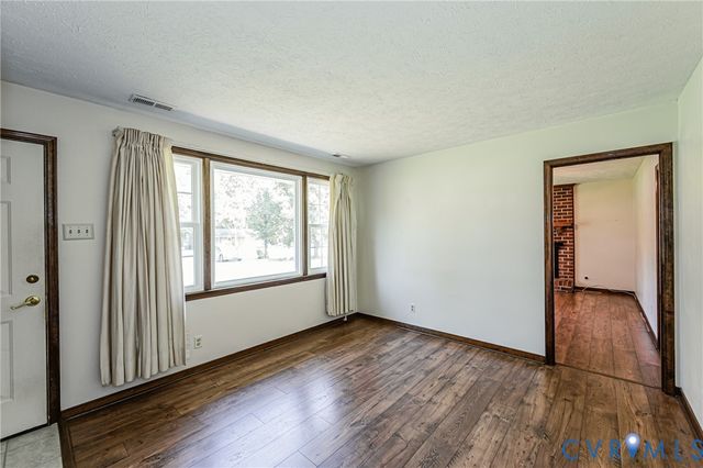1905 Evanrude Ct, Sandston, VA 23150