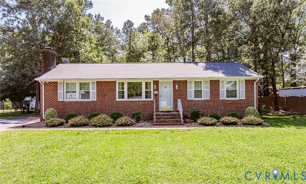 1905 Evanrude Ct, Sandston, VA 23150