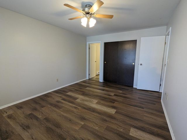 565 Somerset Lane 7, Crystal Lake, IL 60014