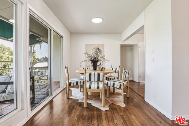 2525 Ivanhoe Drive, Los Angeles, CA 90039