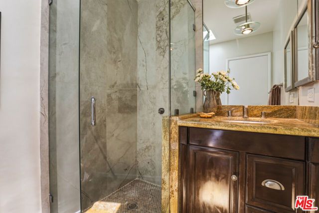 2525 Ivanhoe Drive, Los Angeles, CA 90039