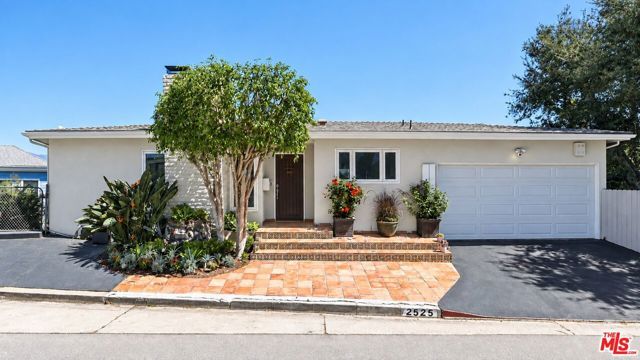 2525 Ivanhoe Drive, Los Angeles, CA 90039