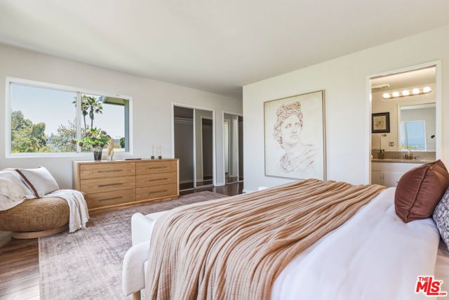 2525 Ivanhoe Drive, Los Angeles, CA 90039