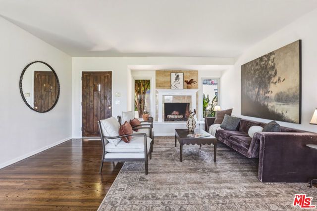 2525 Ivanhoe Drive, Los Angeles, CA 90039