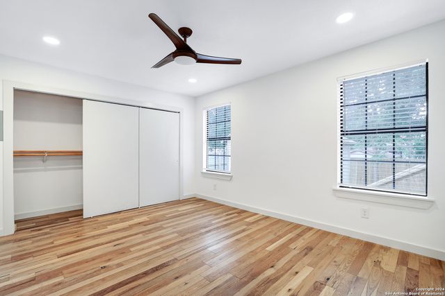 1613 N OLIVE ST, San Antonio, TX 78208