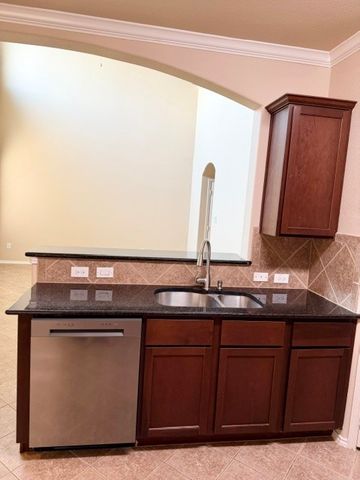 8920 Eastwood Avenue, Cross Roads, TX 76227