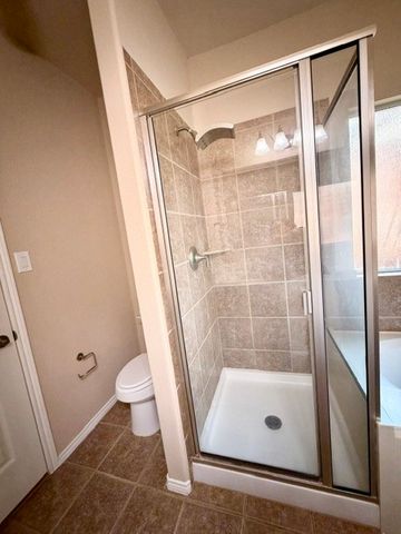 8920 Eastwood Avenue, Cross Roads, TX 76227