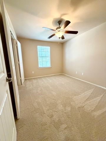 8920 Eastwood Avenue, Cross Roads, TX 76227