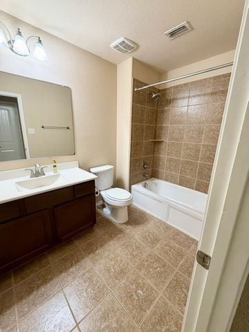 8920 Eastwood Avenue, Cross Roads, TX 76227