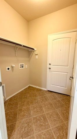 8920 Eastwood Avenue, Cross Roads, TX 76227