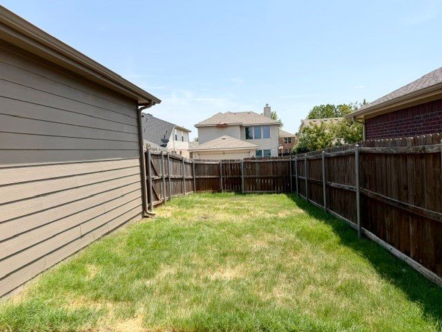 8920 Eastwood Avenue, Cross Roads, TX 76227