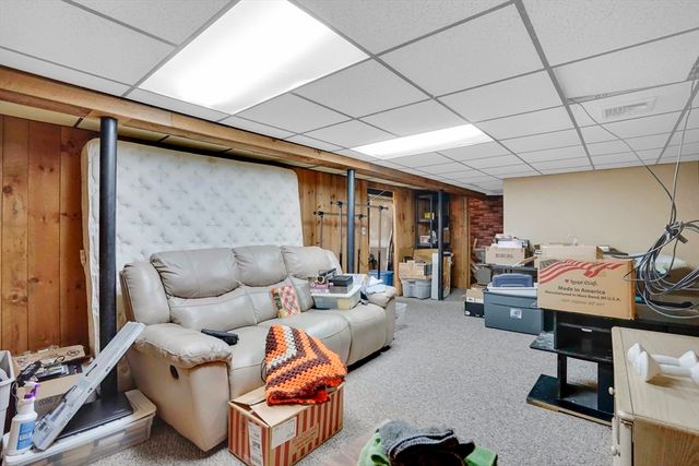 202 Spikenard Cir, Springfield, MA 01129