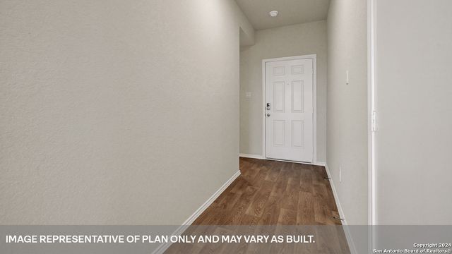 906 INDIAN WAY, Seguin, TX 78155