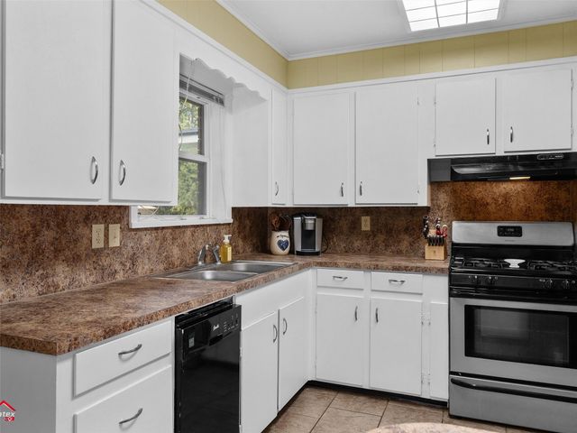 123 Taylor Bend Street, Haughton, LA 71037