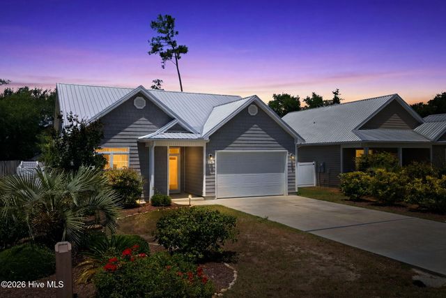 151 NW 11th Street, Oak Island, NC 28465