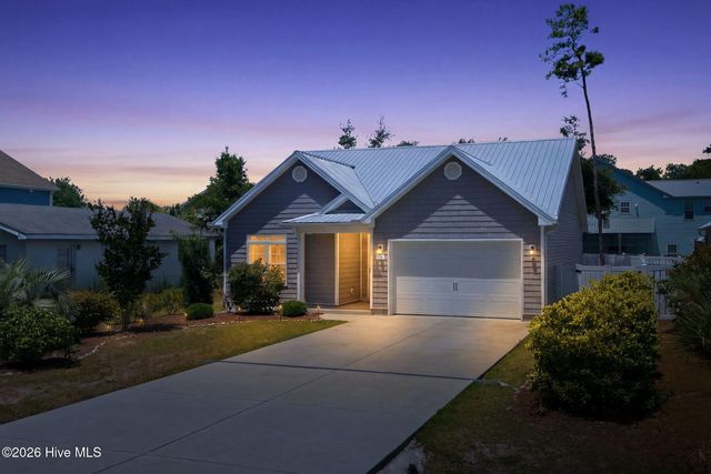 151 NW 11th Street, Oak Island, NC 28465