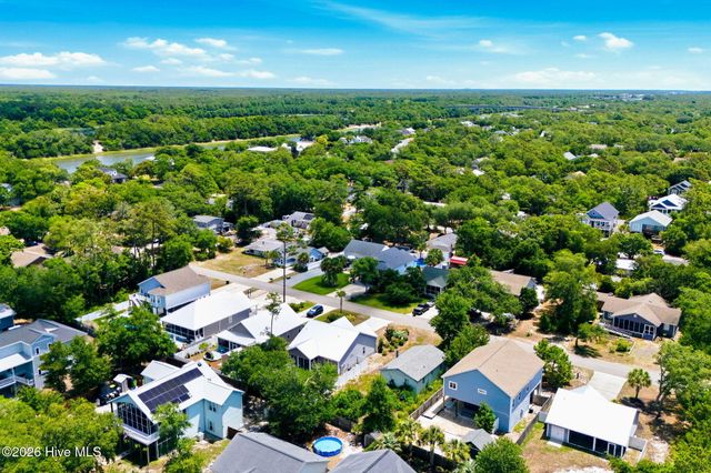 151 NW 11th Street, Oak Island, NC 28465