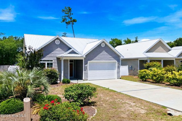 151 NW 11th Street, Oak Island, NC 28465