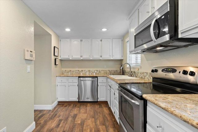 6203 Ackland Ct, Citrus Heights, CA 95621