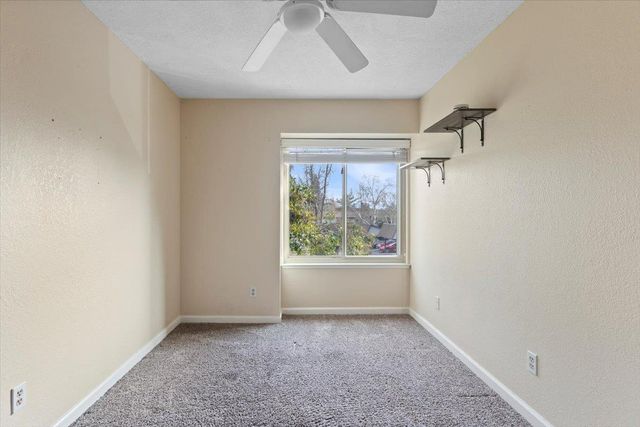 6203 Ackland Ct, Citrus Heights, CA 95621