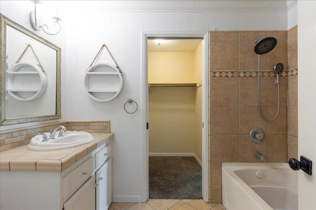 6203 Ackland Ct, Citrus Heights, CA 95621