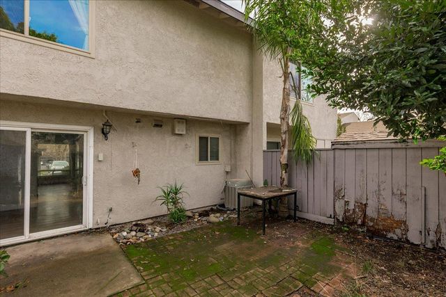 6203 Ackland Ct, Citrus Heights, CA 95621