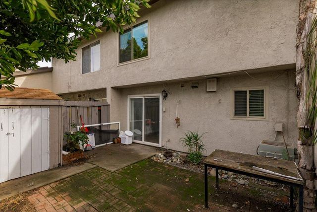 6203 Ackland Ct, Citrus Heights, CA 95621